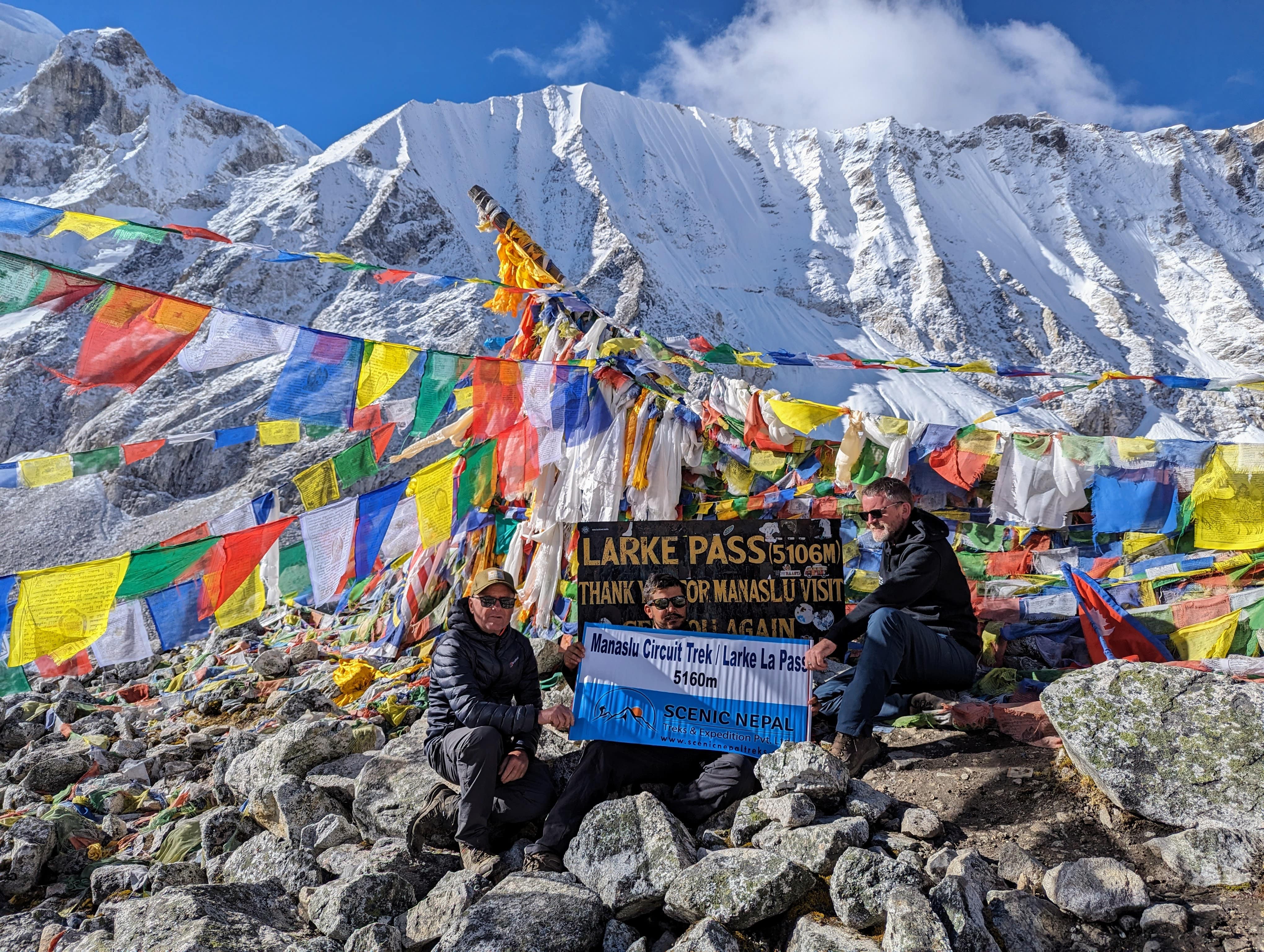 larke pass manaslu circuit trek 